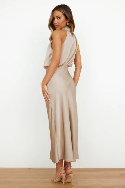 Lydia | Long Dress with Halterneck
