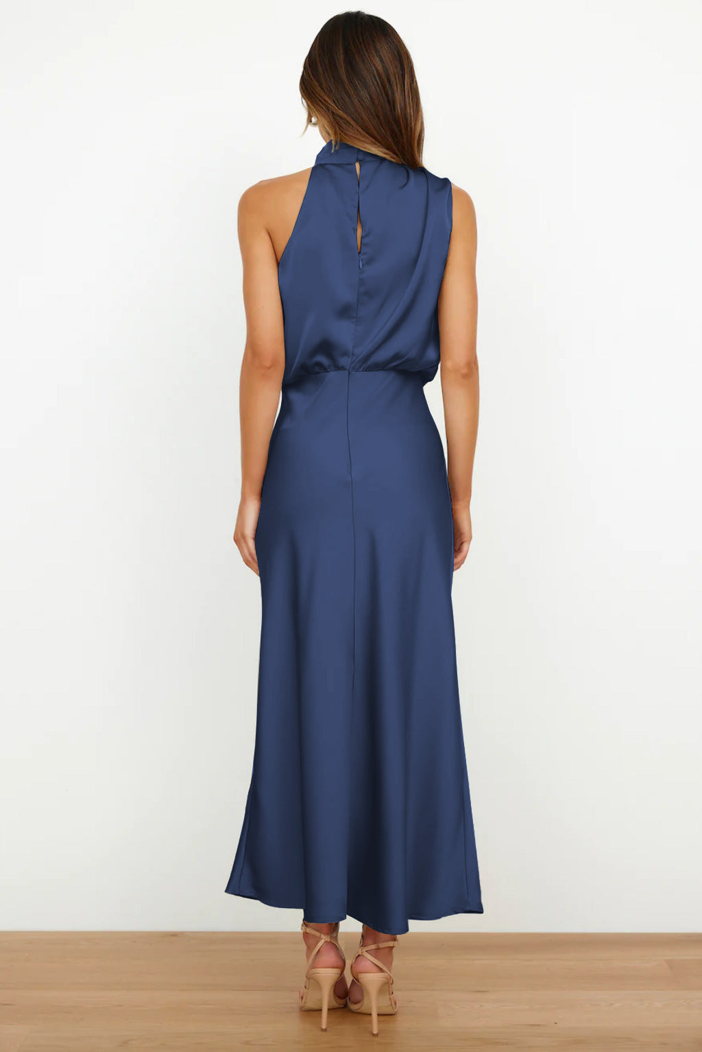 Lydia | Long Dress with Halterneck
