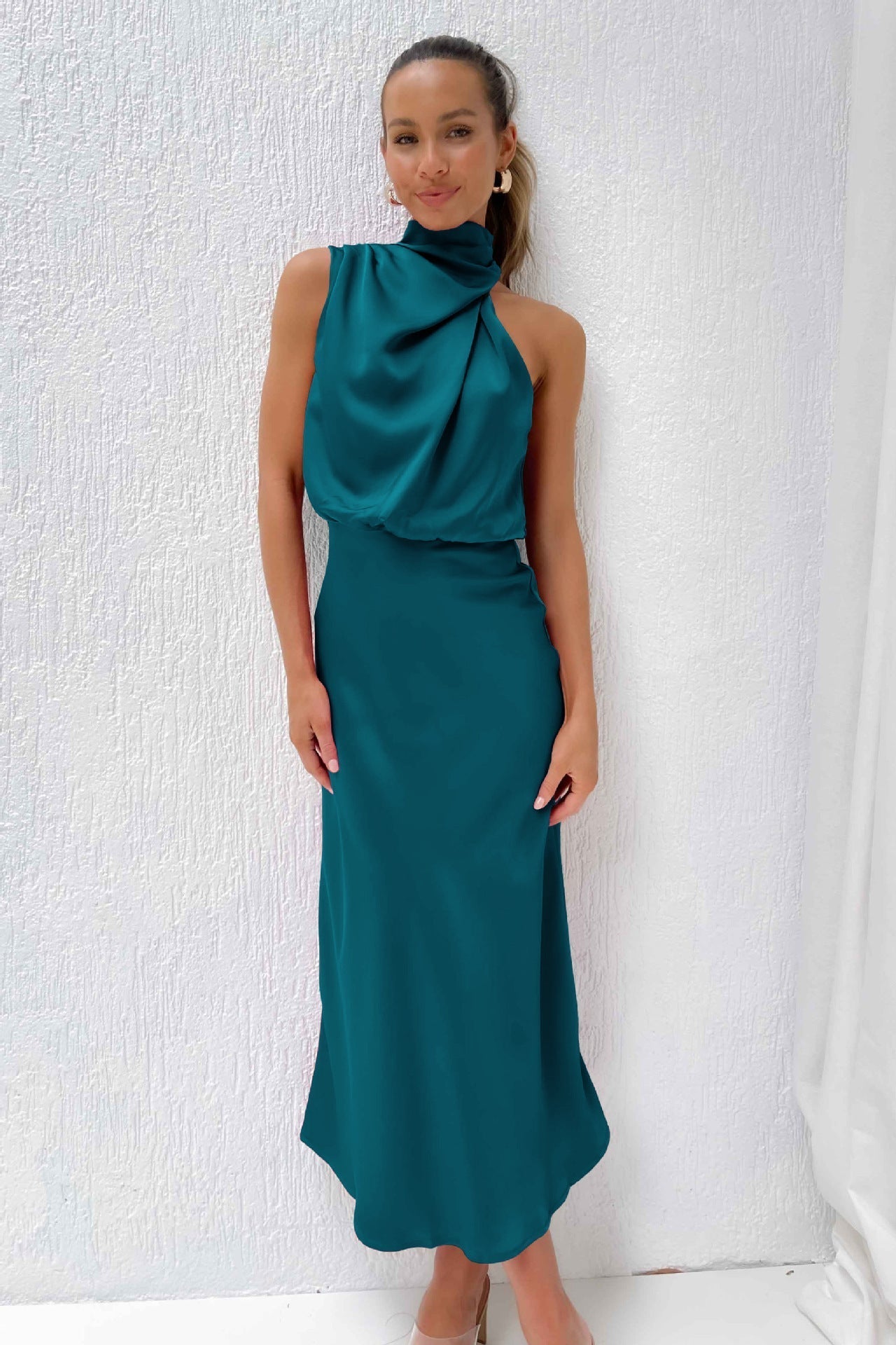 Lydia | Long Dress with Halterneck