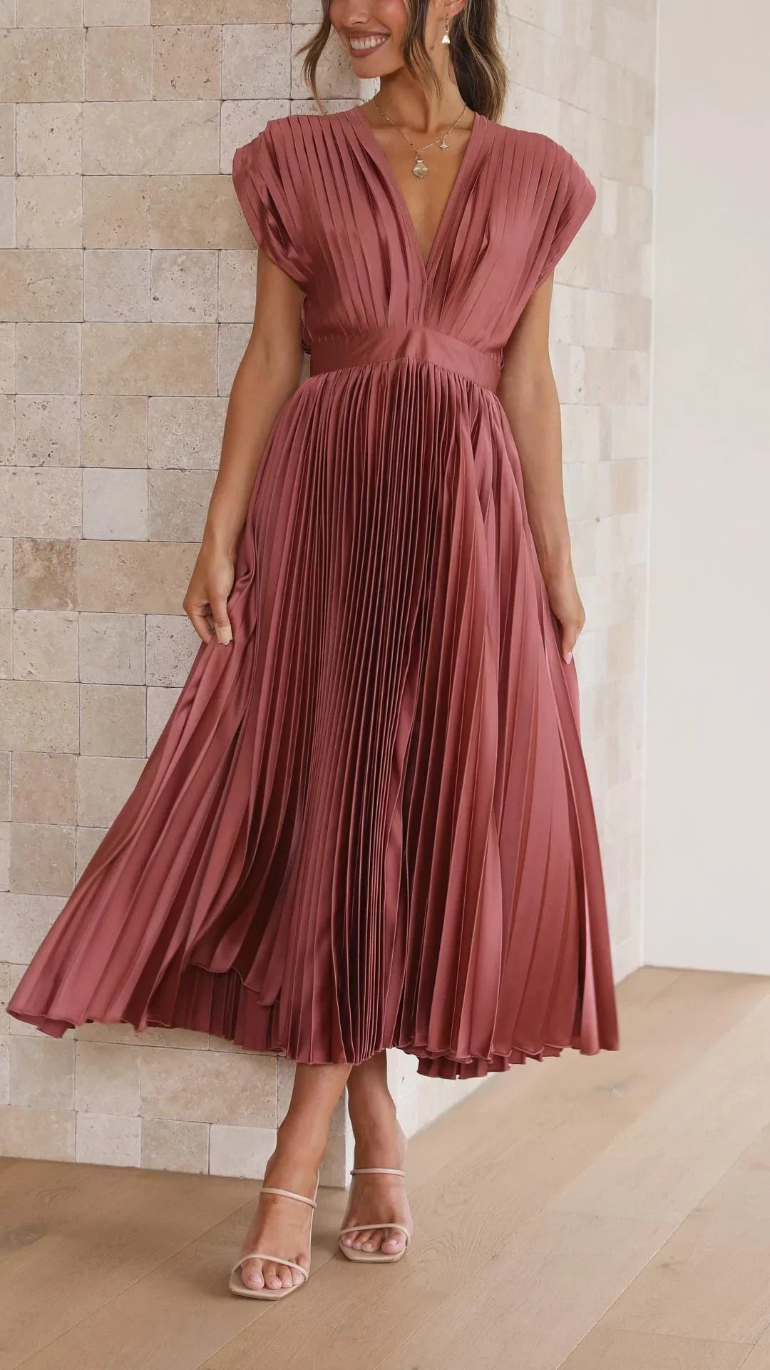 Marianne | Elegant Pleated Dress