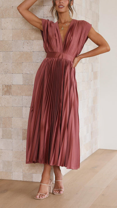 Marianne | Elegant Pleated Dress